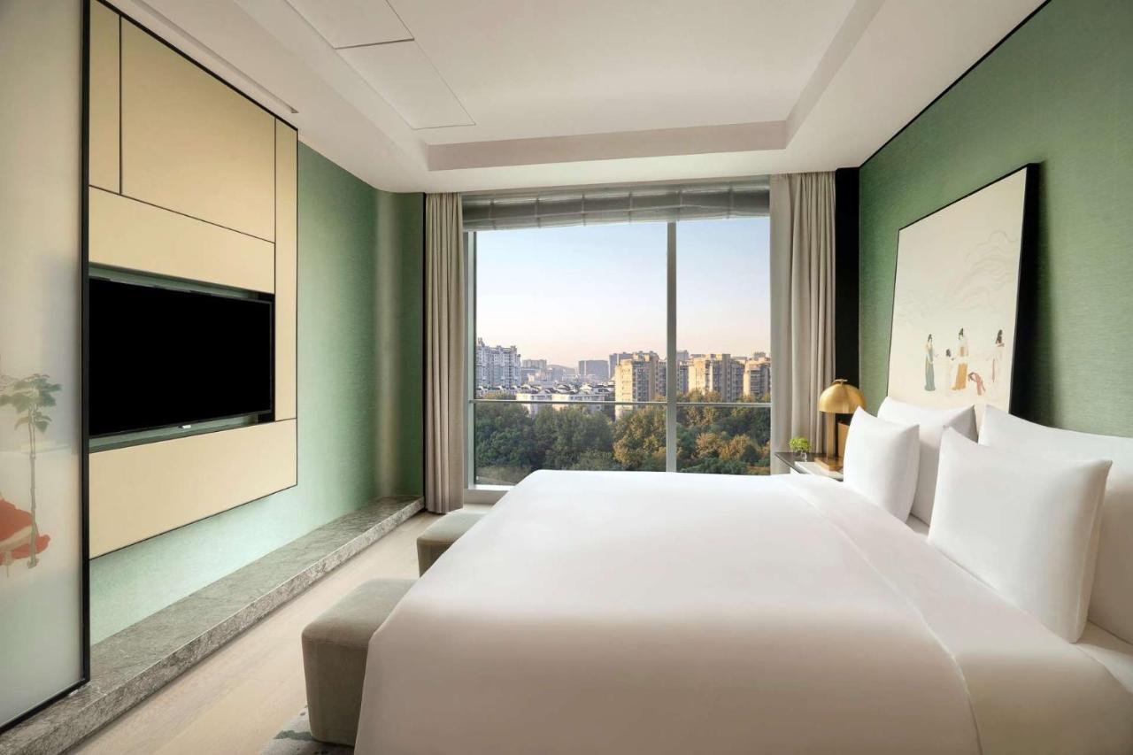 Kempinski Hotel 5*