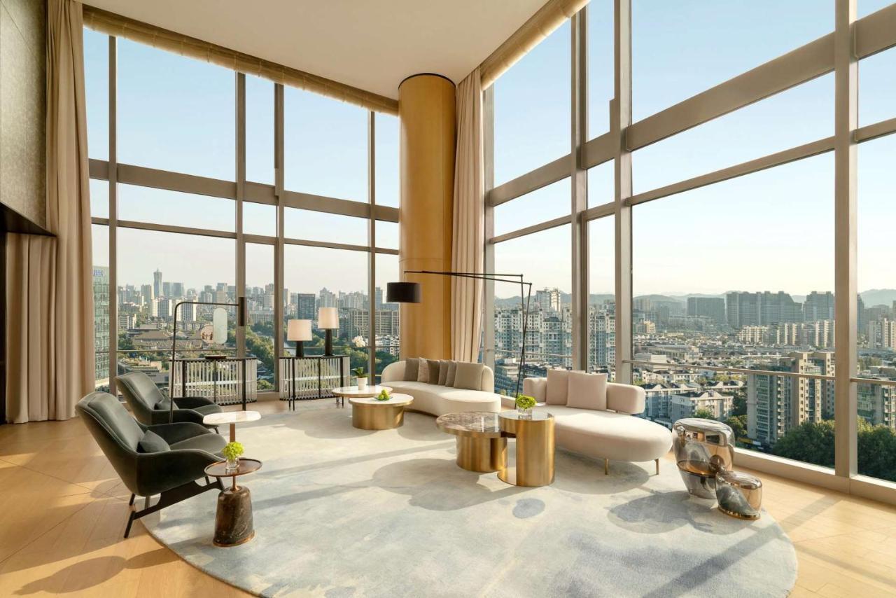 Kempinski Hotel 5*